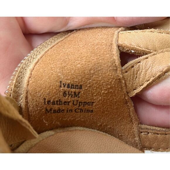 L'amour Des Pieds Ivanna Womens Suede Wedge Platform Sandals Heels Size 6.5 Tan - Picture 5 of 8